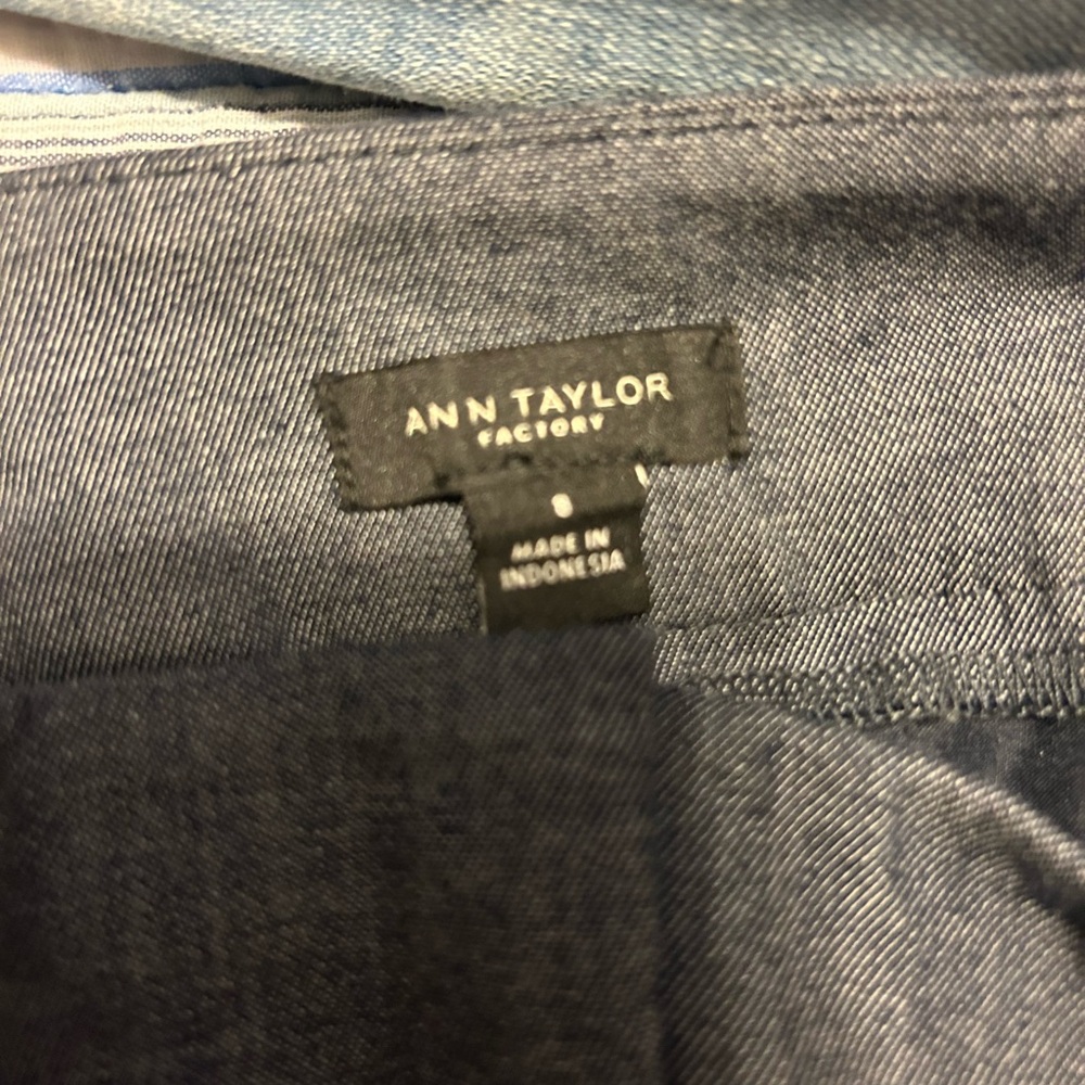 Ann Taylor Cropped Women’s Pants - Picture 2 of 5